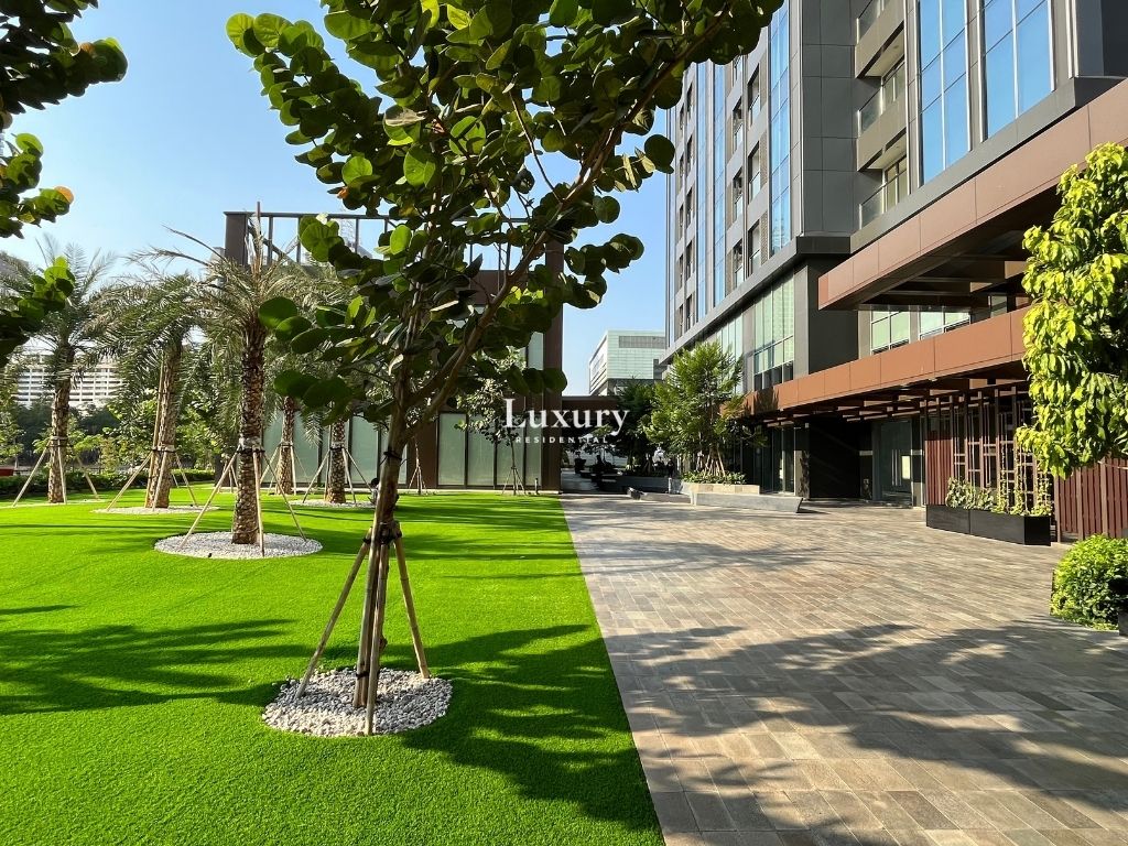 57 Promenade - 1Bedroom Furnished